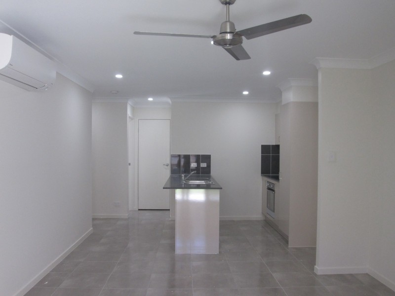 2/22 Hazel Street, Pimpama QLD 4209