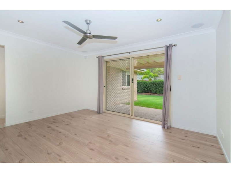 16 Cranberrie Crescent, Pimpama QLD 4209