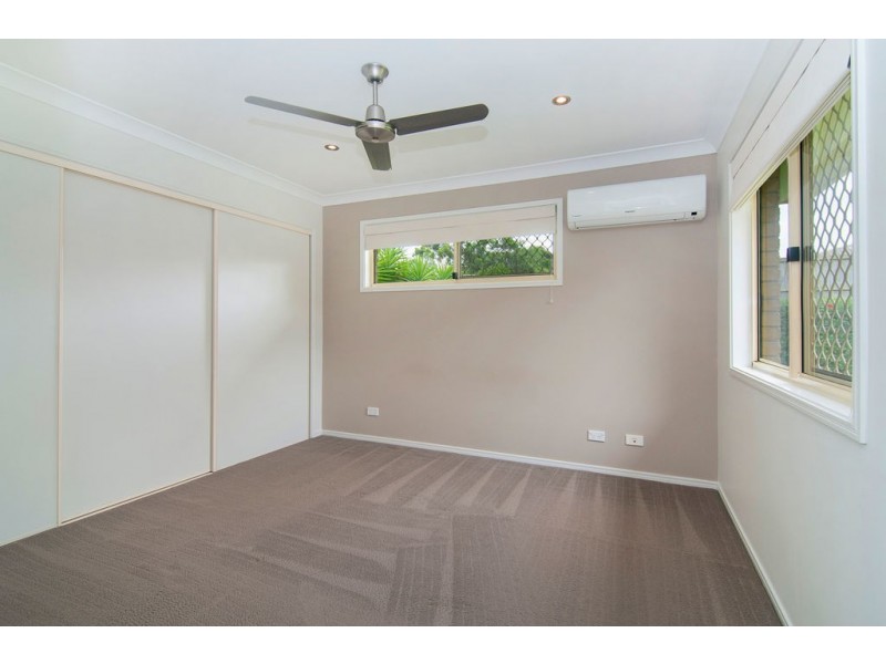 16 Cranberrie Crescent, Pimpama QLD 4209