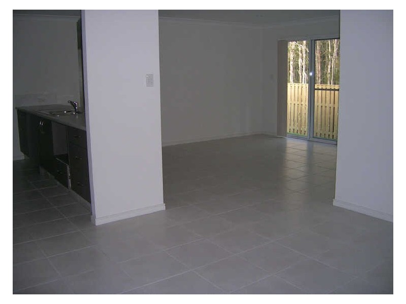 2/14 Cardwell Street, Upper Coomera QLD 4209