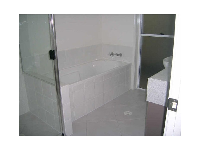 2/14 Cardwell Street, Upper Coomera QLD 4209