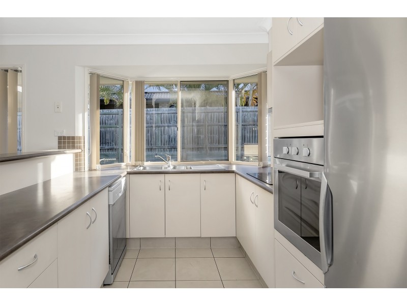 8 Currawong Crescent, Upper Coomera QLD 4209