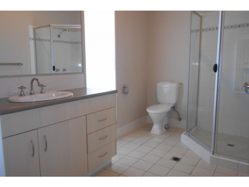 11 Nandina Court, Upper Coomera QLD 4209