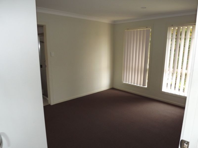 16 Purlingbrook Street, Upper Coomera QLD 4209