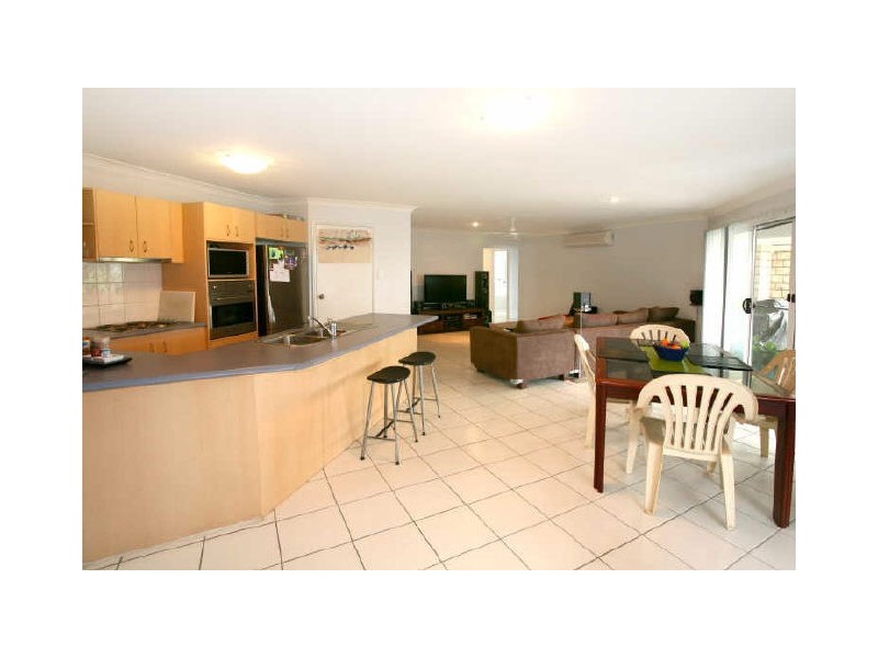 11 Bedroff Street, Upper Coomera QLD 4209