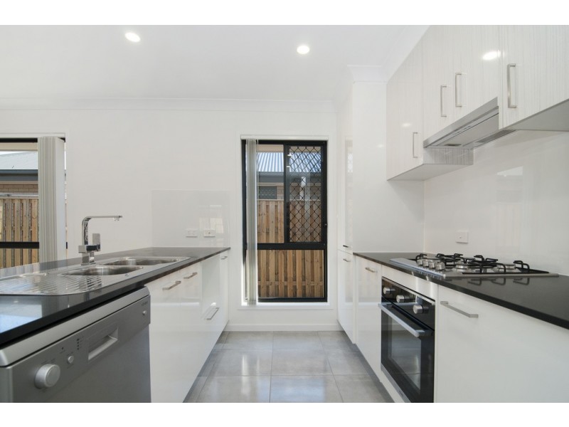 9 Mcwilliam Street, Pimpama QLD 4209