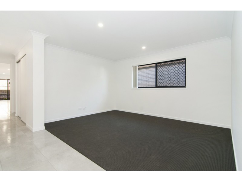 9 Mcwilliam Street, Pimpama QLD 4209