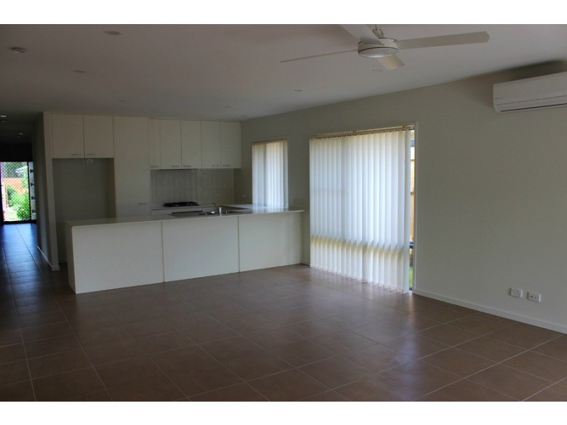 6 Boston Terrace, Coomera QLD 4209