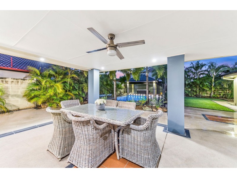 23 John Dalley Drive, Helensvale QLD 4212