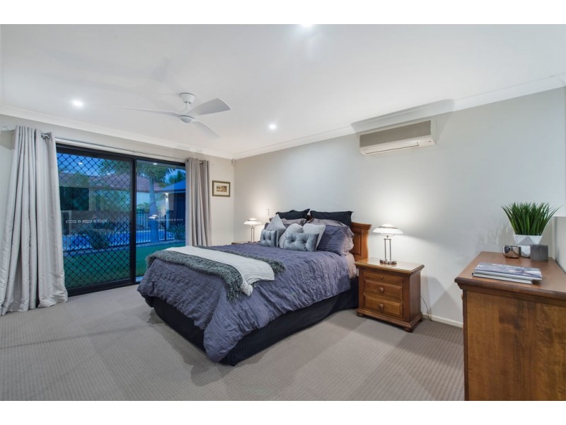 23 John Dalley Drive, Helensvale QLD 4212