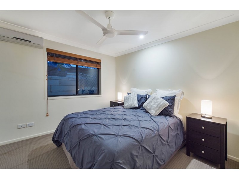 23 John Dalley Drive, Helensvale QLD 4212