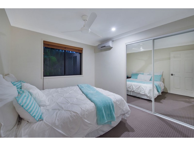 23 John Dalley Drive, Helensvale QLD 4212