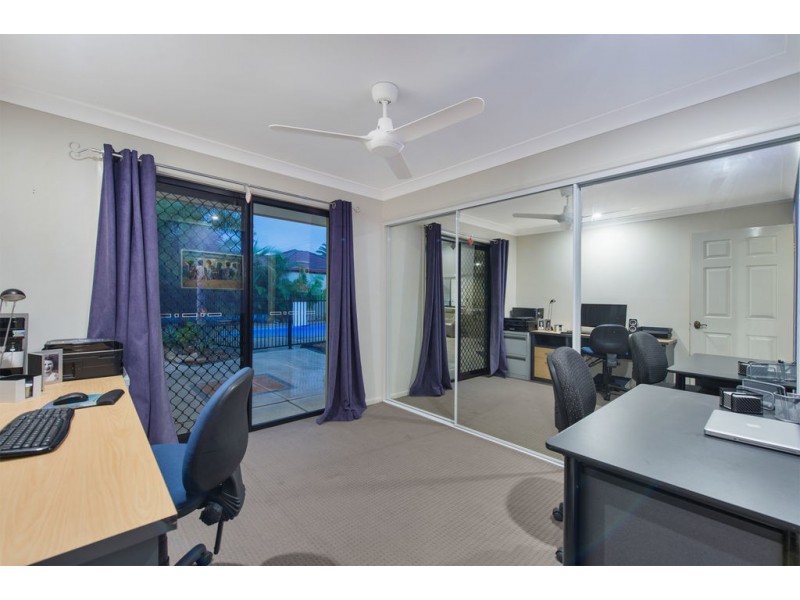 23 John Dalley Drive, Helensvale QLD 4212