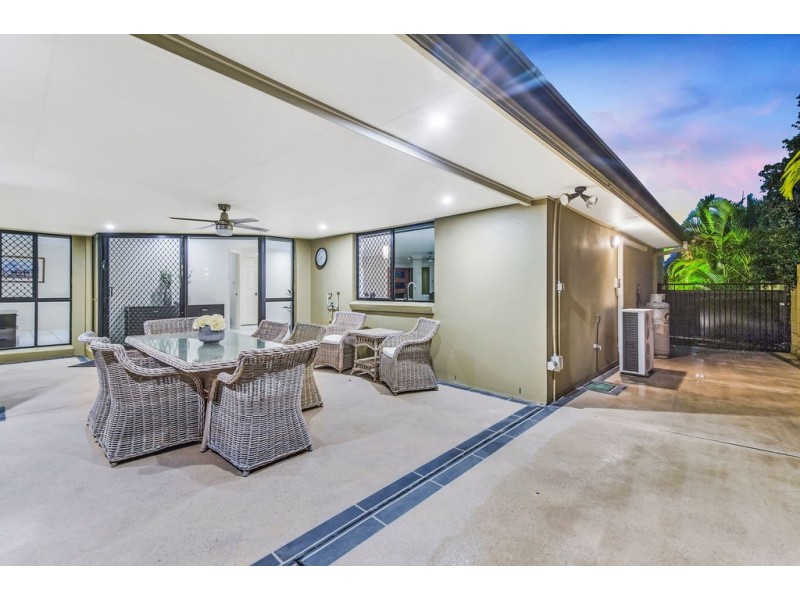 23 John Dalley Drive, Helensvale QLD 4212