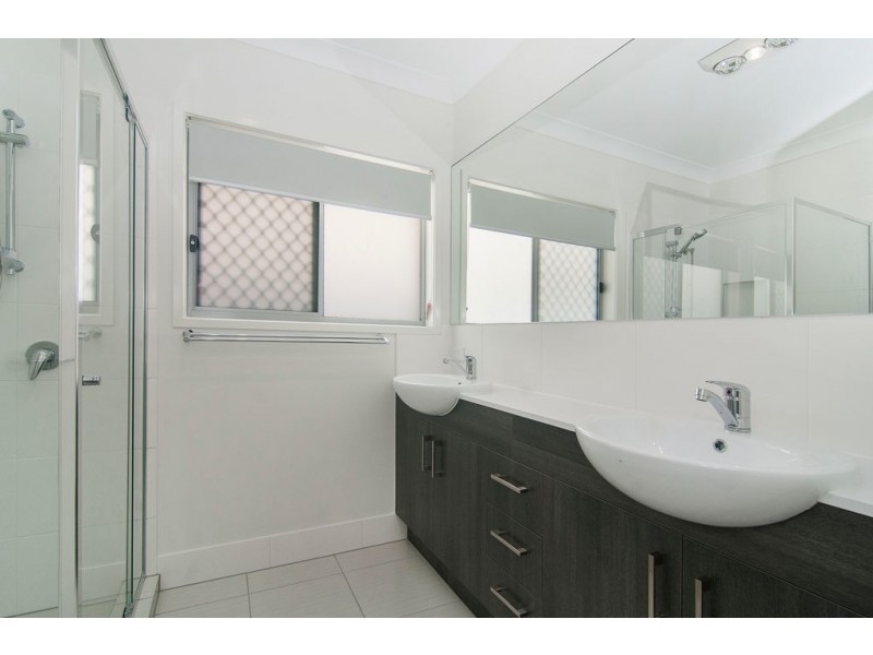 9 Cudmore Street, Pimpama QLD 4209