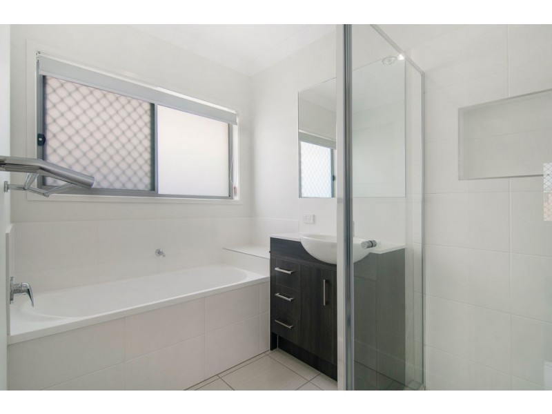 9 Cudmore Street, Pimpama QLD 4209