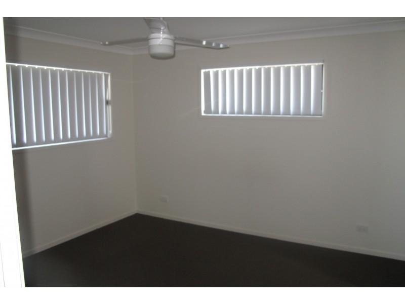 4A Charles Avenue, Pimpama QLD 4209