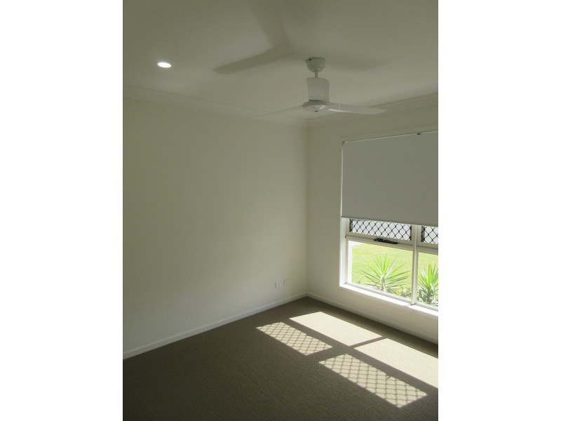 24 Augusta Boulevard, Pimpama QLD 4209