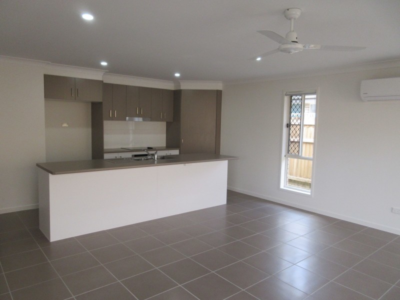 24 Augusta Boulevard, Pimpama QLD 4209
