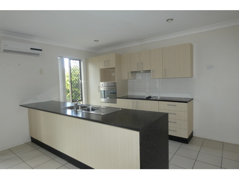 2/12 Bella Boulevard, Pimpama QLD 4209