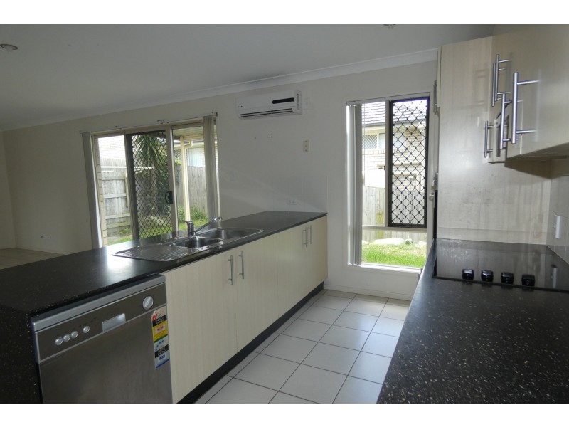 2/12 Bella Boulevard, Pimpama QLD 4209