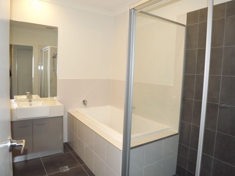 3 King Orchard Circuit, Coomera QLD 4209