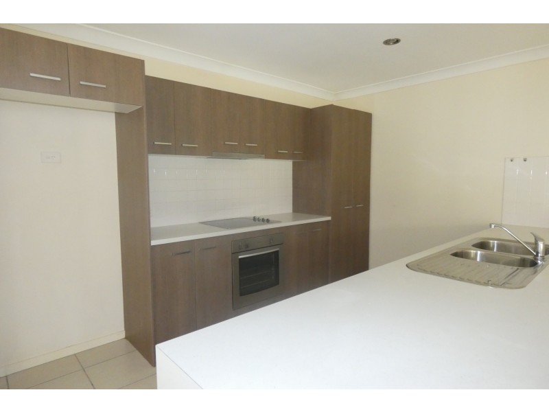 15 Manassa Street, Upper Coomera QLD 4209
