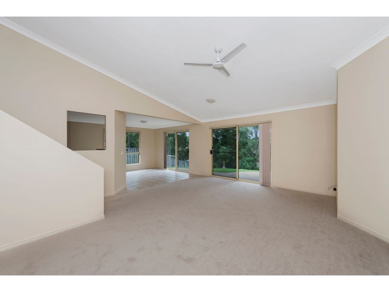 16 Bounty Way, Pacific Pines QLD 4211