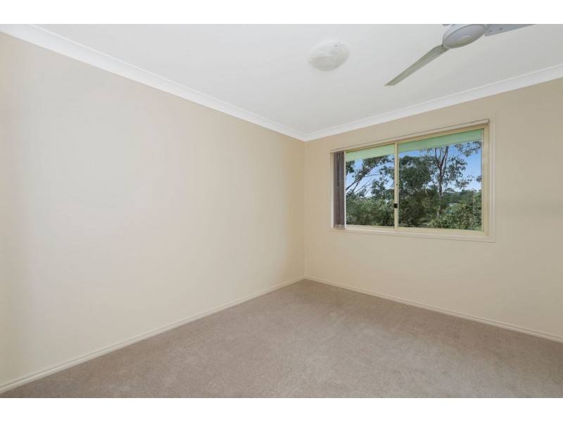 16 Bounty Way, Pacific Pines QLD 4211