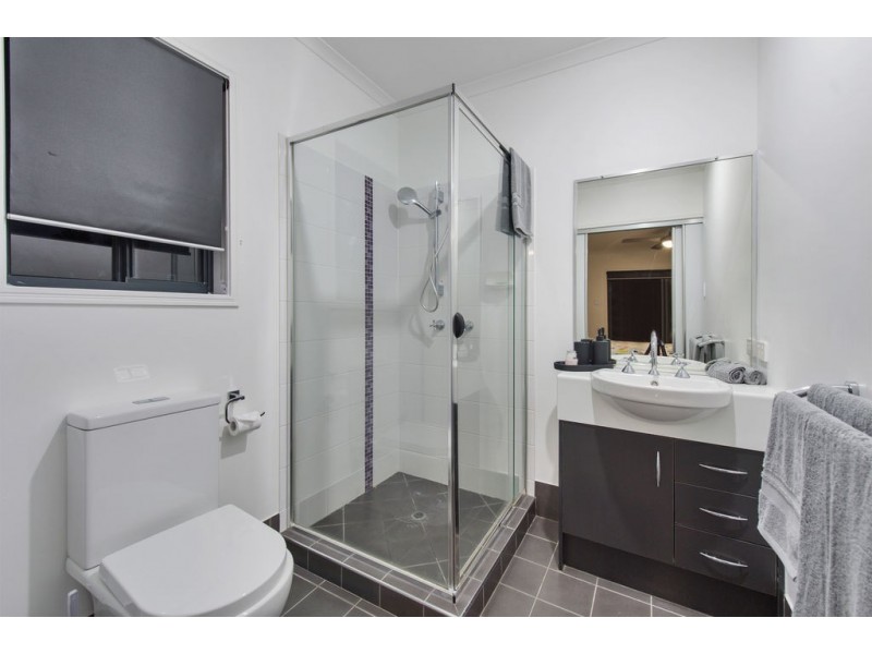 3 Meroo Place, Upper Coomera QLD 4209