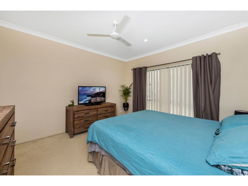2/15 Stacer Street, Upper Coomera QLD 4209