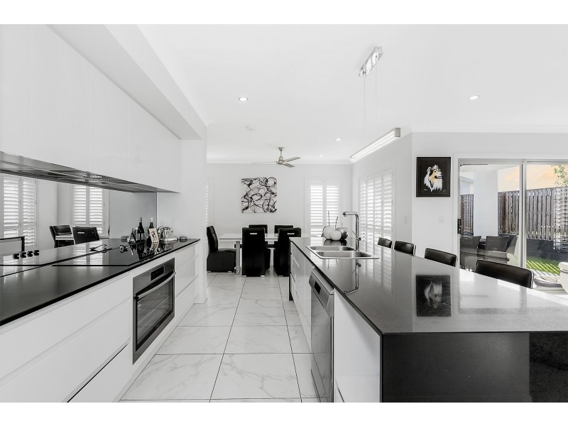 14 Rundle Avenue, Pimpama QLD 4209