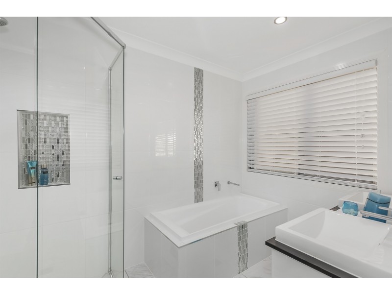 14 Rundle Avenue, Pimpama QLD 4209