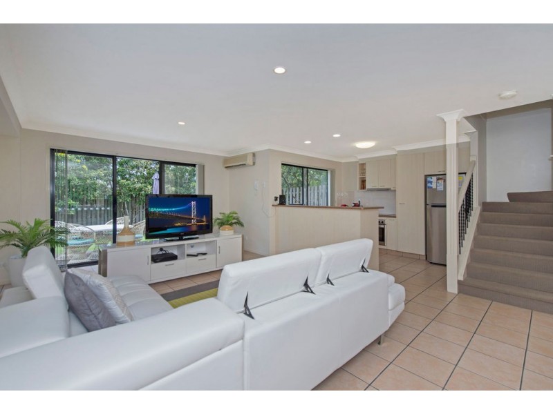 18/2 Tuition Street, Upper Coomera QLD 4209