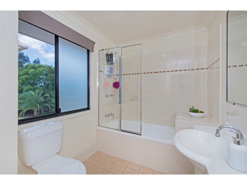 18/2 Tuition Street, Upper Coomera QLD 4209