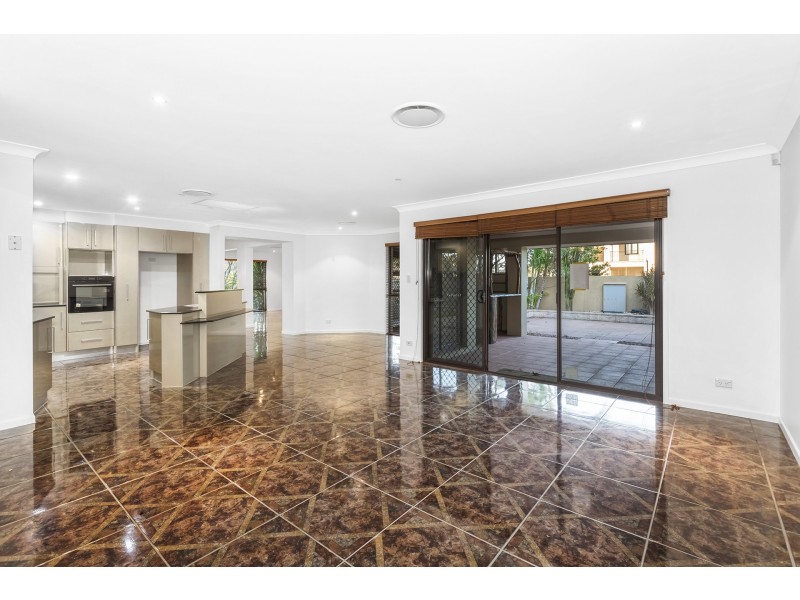 52 Regatta Avenue, Oxenford QLD 4210