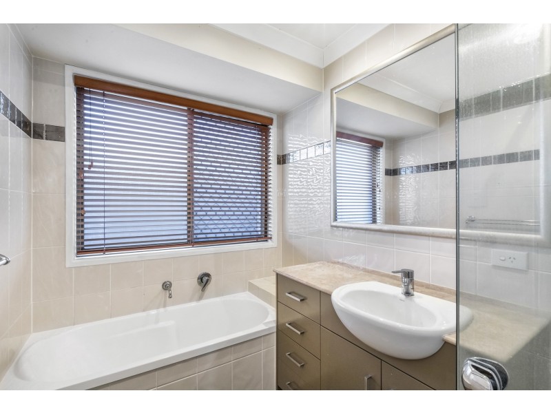 52 Regatta Avenue, Oxenford QLD 4210