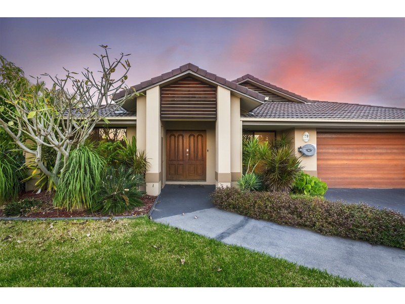 52 Regatta Avenue, Oxenford QLD 4210