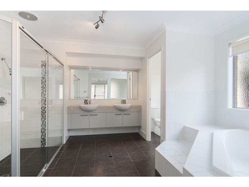 6 Bashful Lane, Coomera Waters QLD 4209