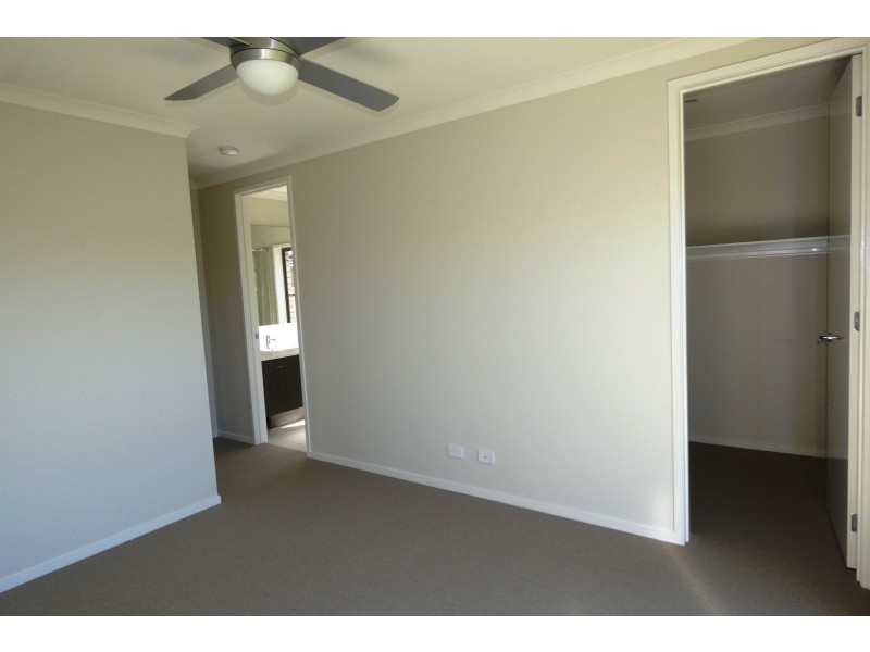 12 Lindeman Circuit, Pimpama QLD 4209