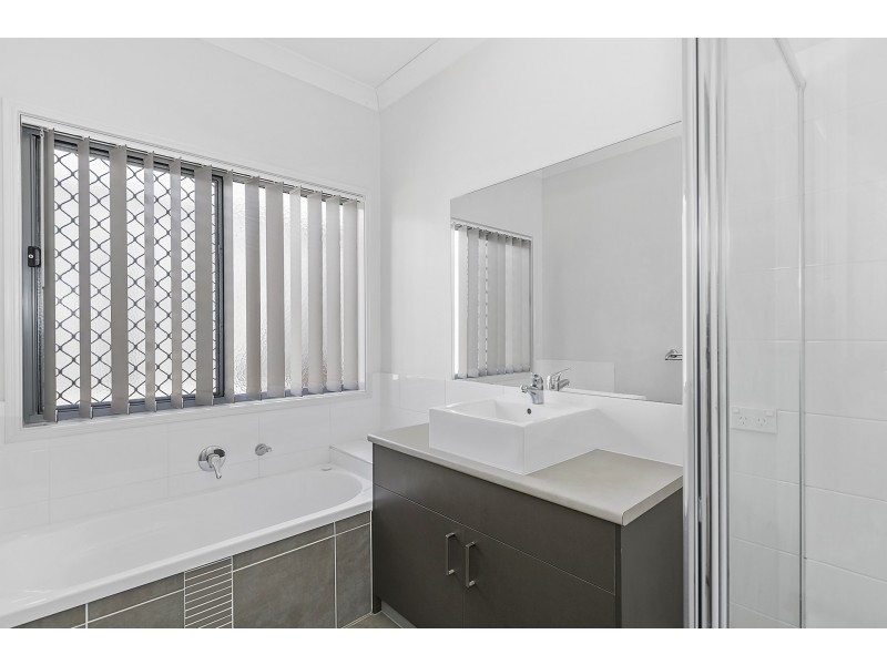 7 Scenic Crescent, Coomera QLD 4209