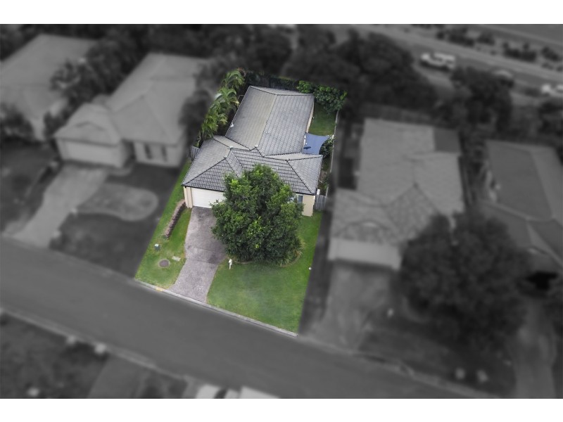 22 Madasin Close, Arundel QLD 4214