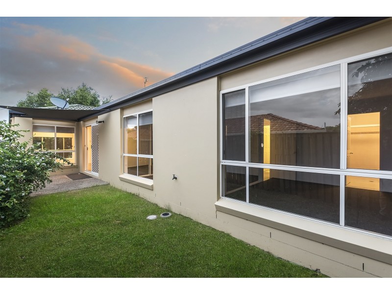 22 Madasin Close, Arundel QLD 4214