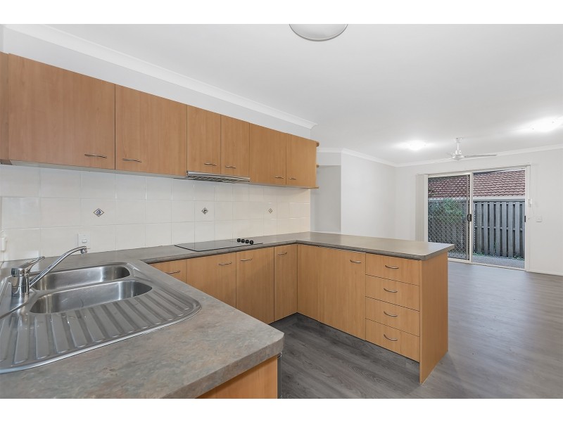 22 Madasin Close, Arundel QLD 4214