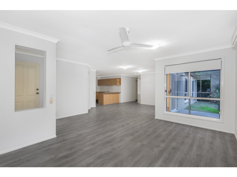 22 Madasin Close, Arundel QLD 4214