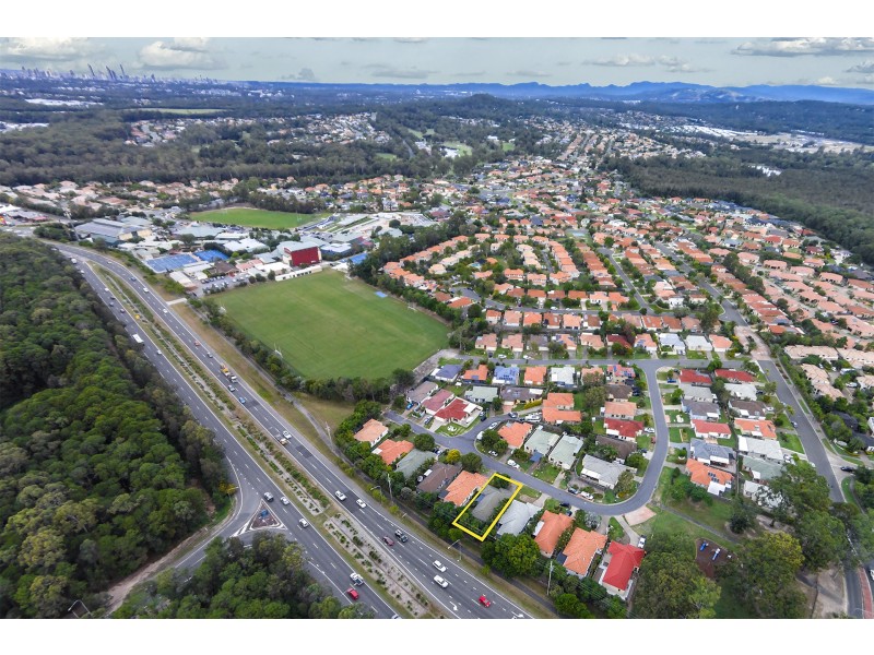 22 Madasin Close, Arundel QLD 4214