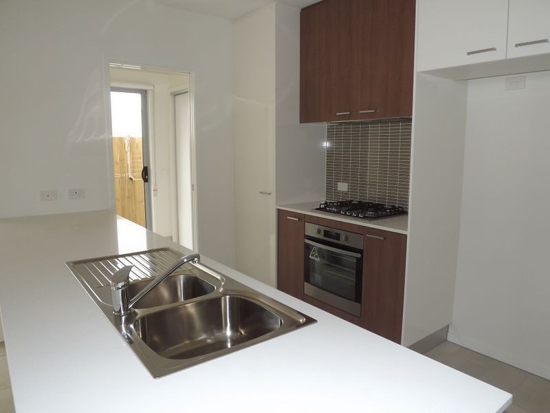 12 Hoop Pine Circuit, Coomera QLD 4209