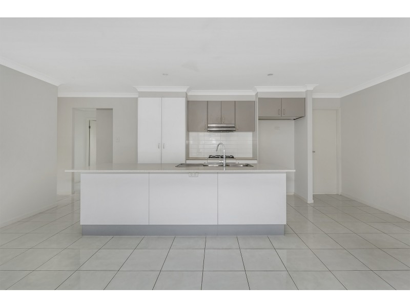 11 Cessna Street, Upper Coomera QLD 4209