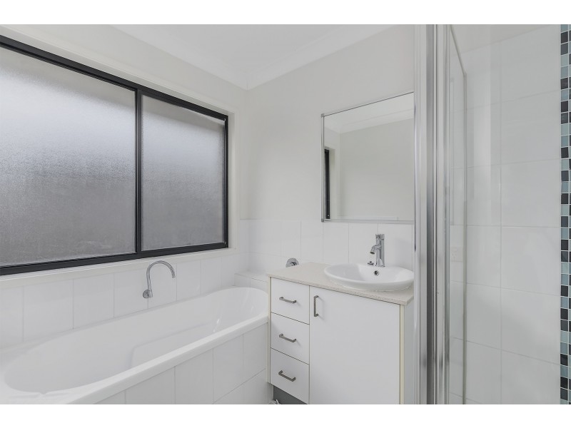 11 Cessna Street, Upper Coomera QLD 4209