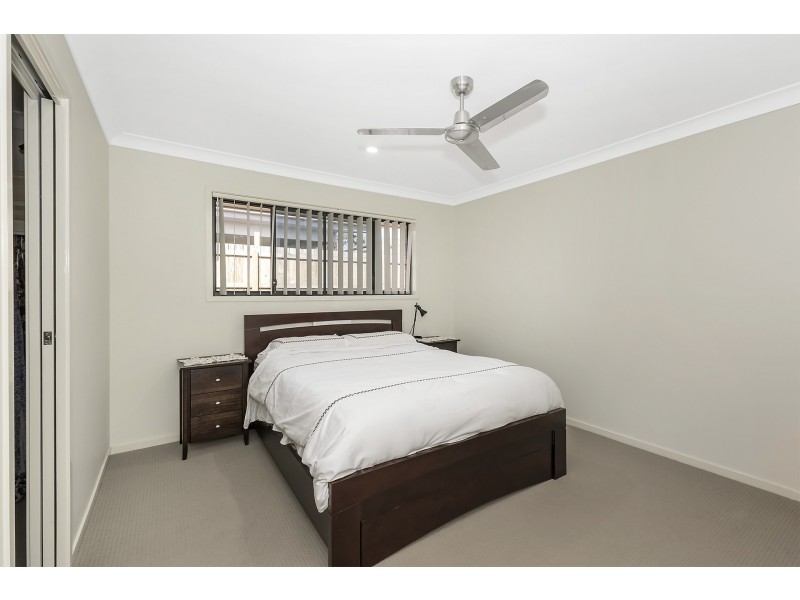 12 Hazel Street, Pimpama QLD 4209